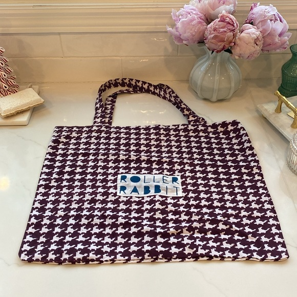 Roller Rabbit Tote BRAND NEW NEVER USED - Picture 1 of 7